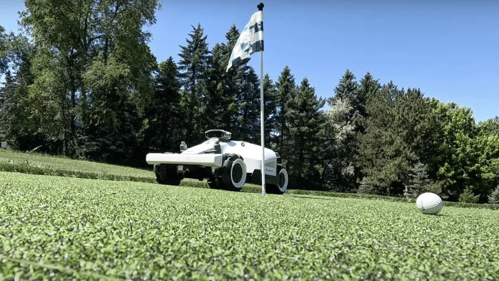 Mammotion LUBA 2 AWD 10000H wire-free robotic mower