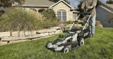 Best Push Lawnmowers for Hills – 2021 Reviews